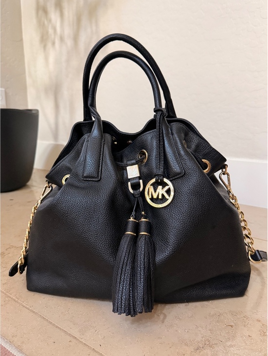 Michael Kors Handbags - Michael Kors Camden Drawstring Satchel